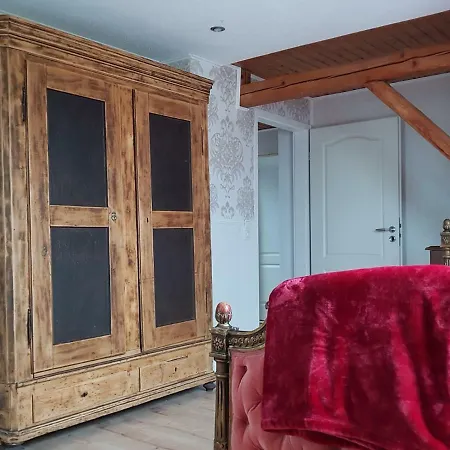 Apartamento Zucht- Und Ausbildungsstall Rubly *