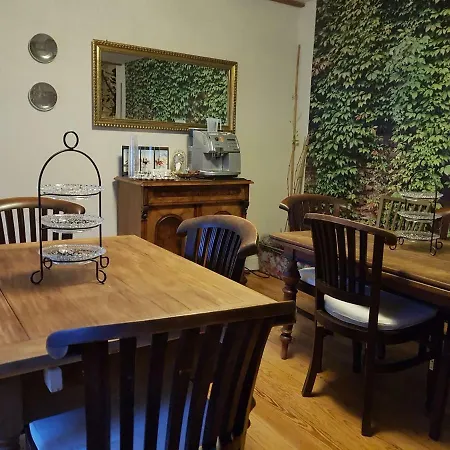 Apartamento Zucht- Und Ausbildungsstall Rubly